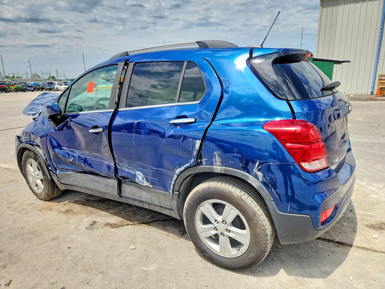 2019 CHEVROLET TRAX 1LT photo 4