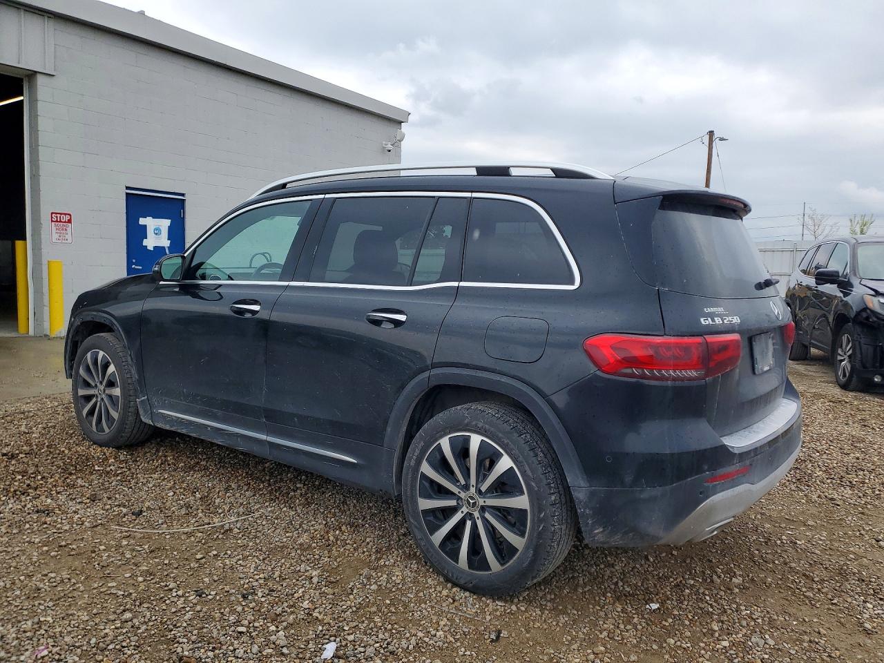2020 MERCEDES-BENZ GLB 250 4MATIC photo 4