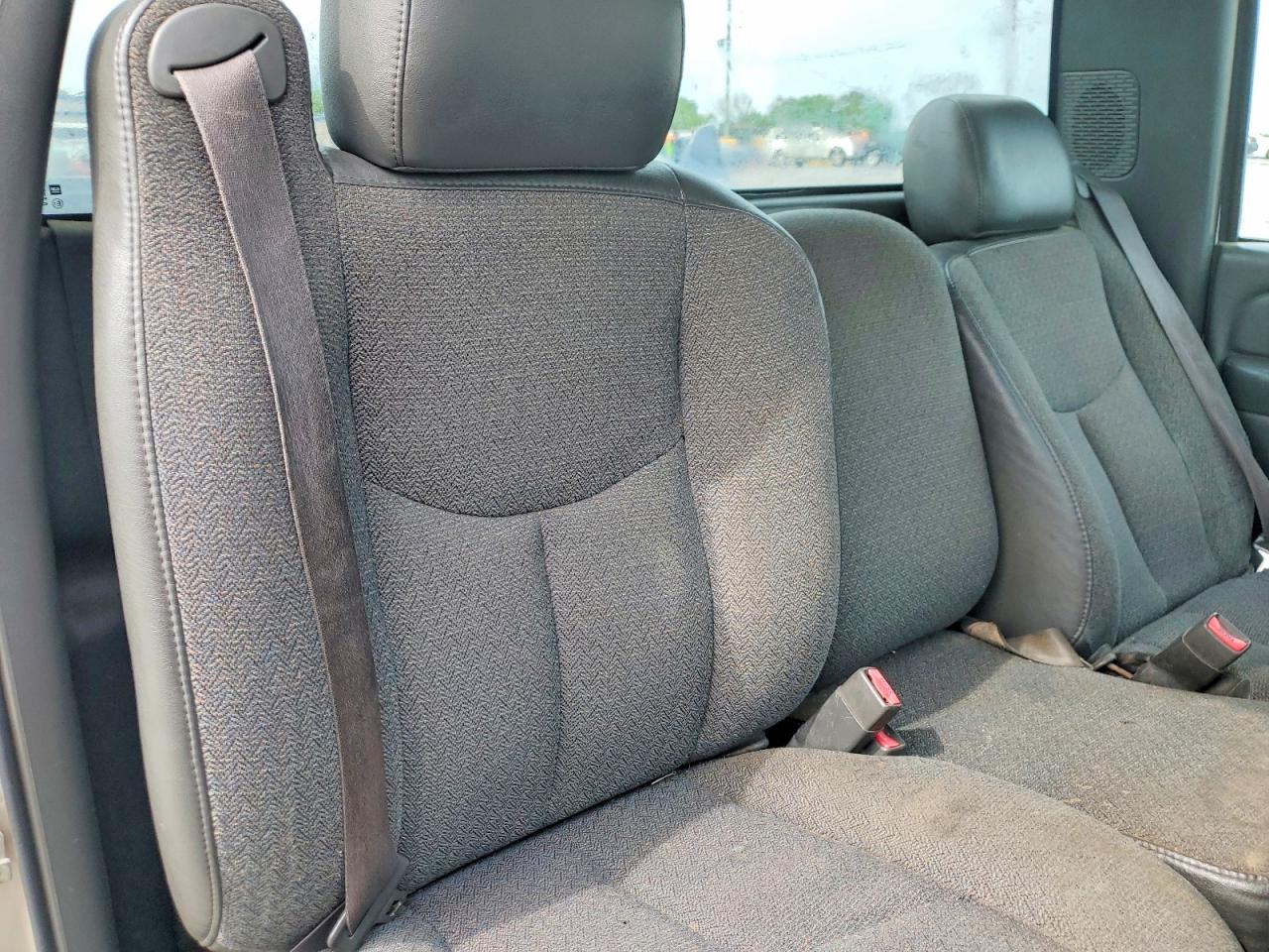 2007 CHEVROLET SILVERADO C1500 CLASSIC photo 28