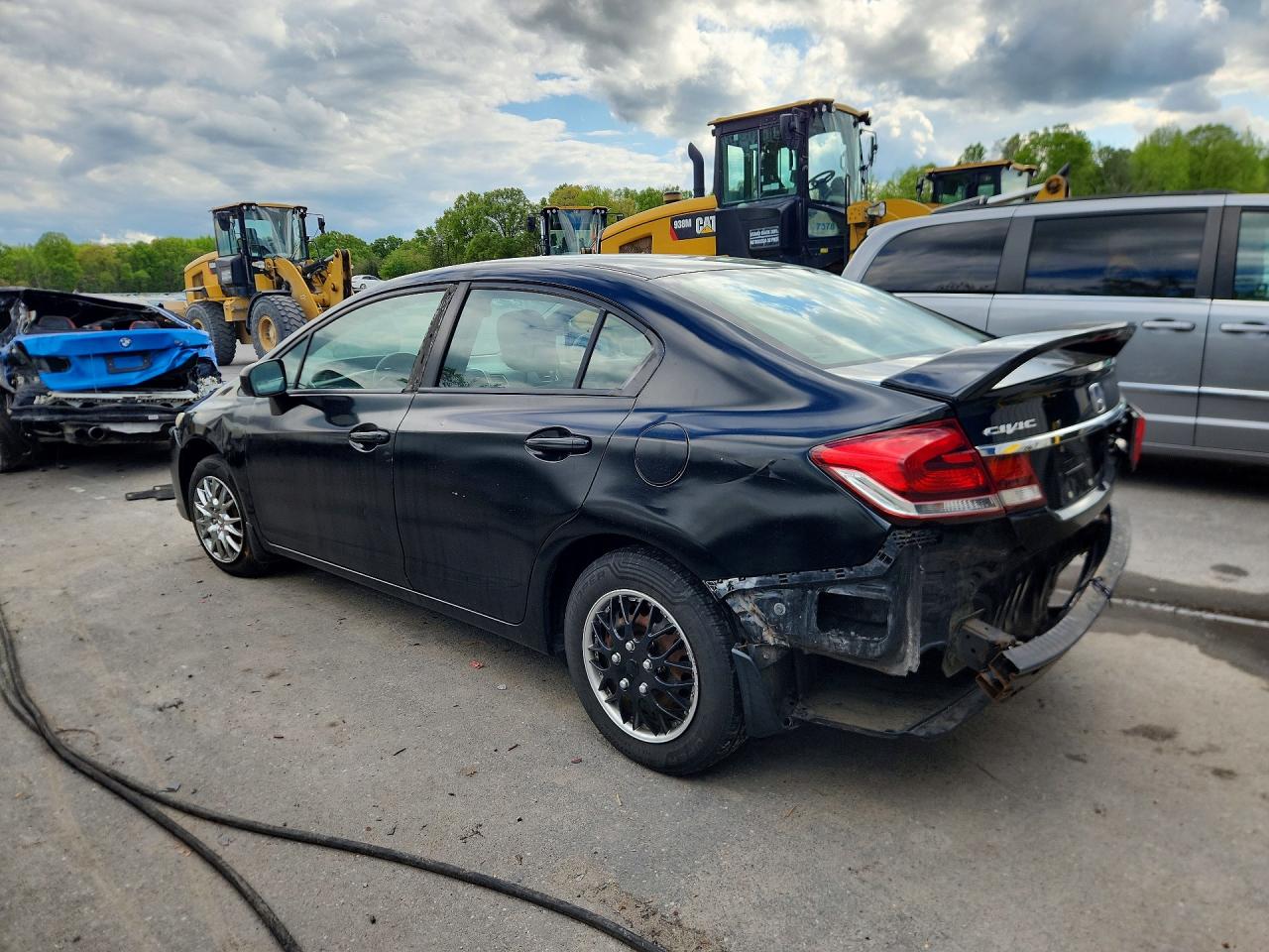 2015 HONDA CIVIC LX photo 3