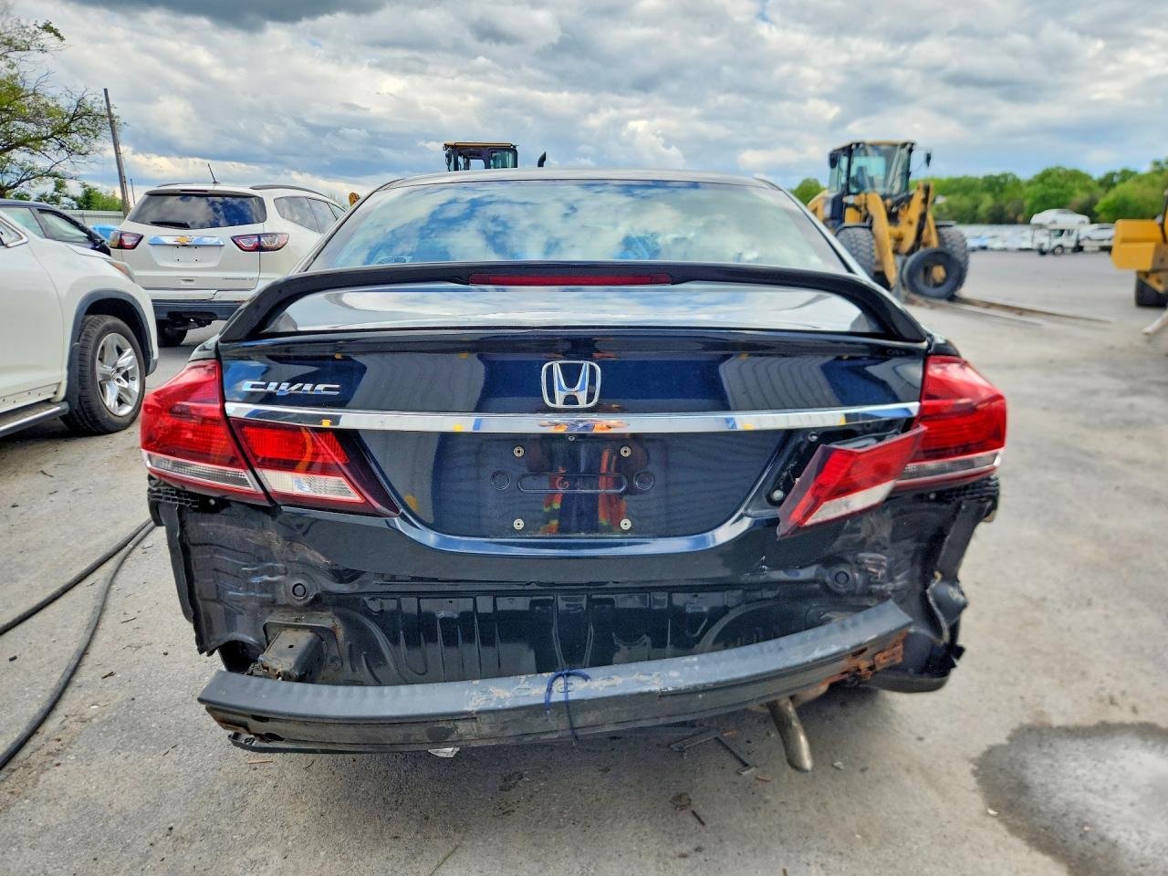 2015 HONDA CIVIC LX photo 11