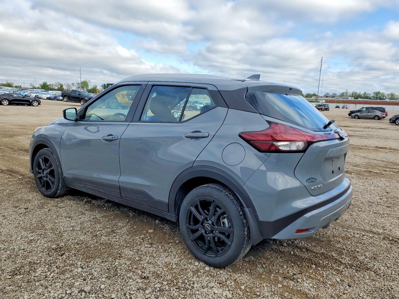 2023 NISSAN KICKS SV photo 4