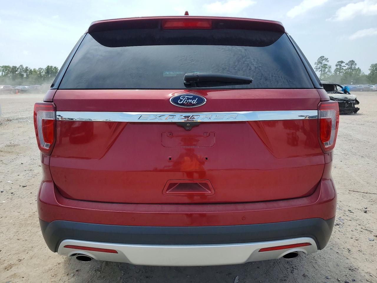 2017 FORD EXPLORER XLT photo 11