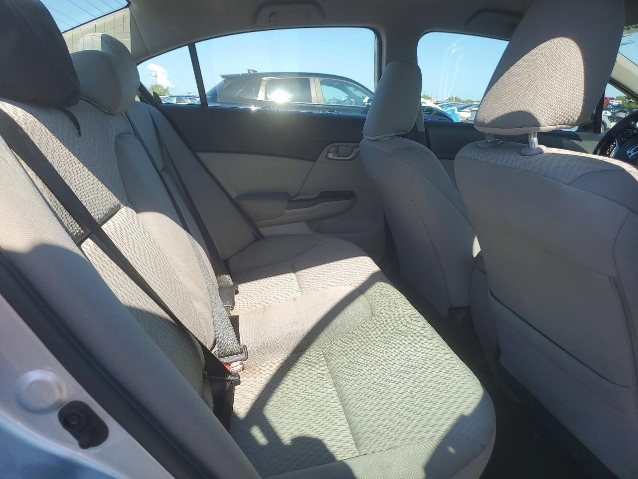 2015 HONDA CIVIC LX photo 19