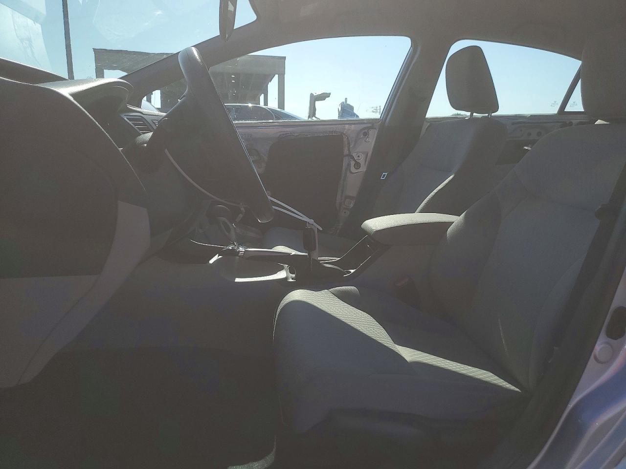 2015 HONDA CIVIC LX photo 13
