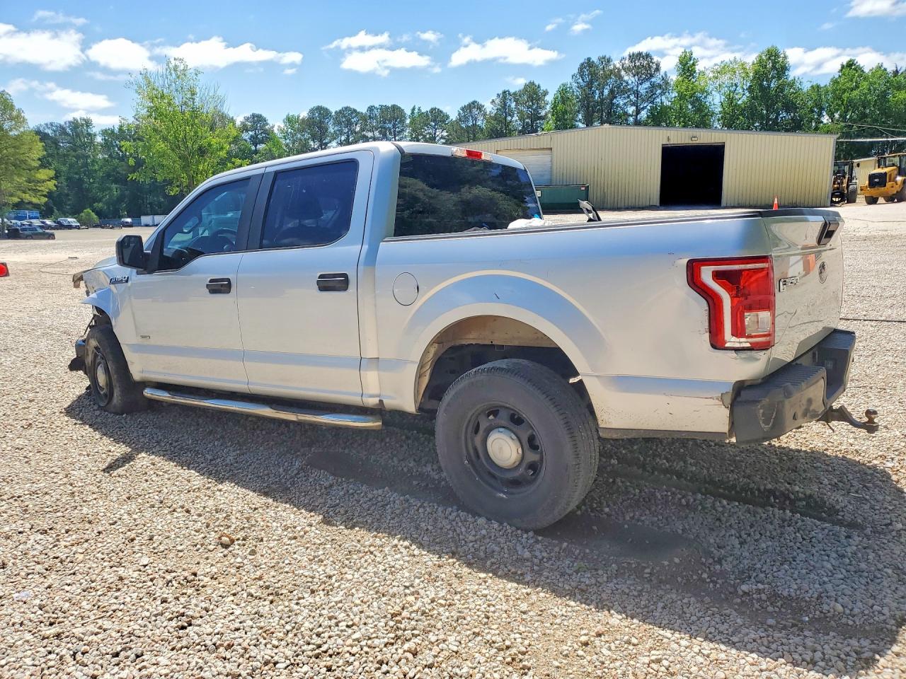 2015 FORD F150 SUPERCREW photo 4