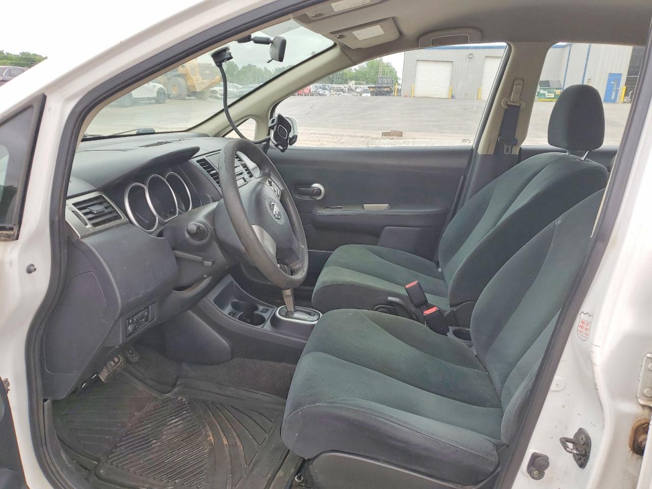 2011 NISSAN VERSA 1.8 S photo 19