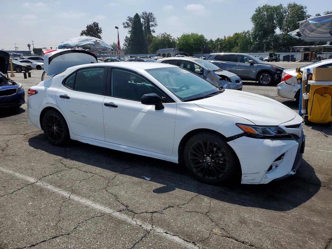 2020 TOYOTA CAMRY SE NIGHTSHADE photo 10