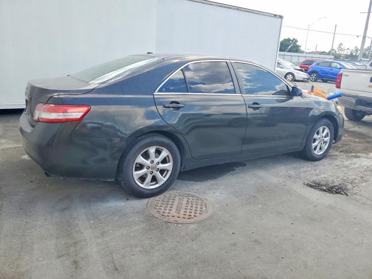 2011 TOYOTA CAMRY LE photo 7