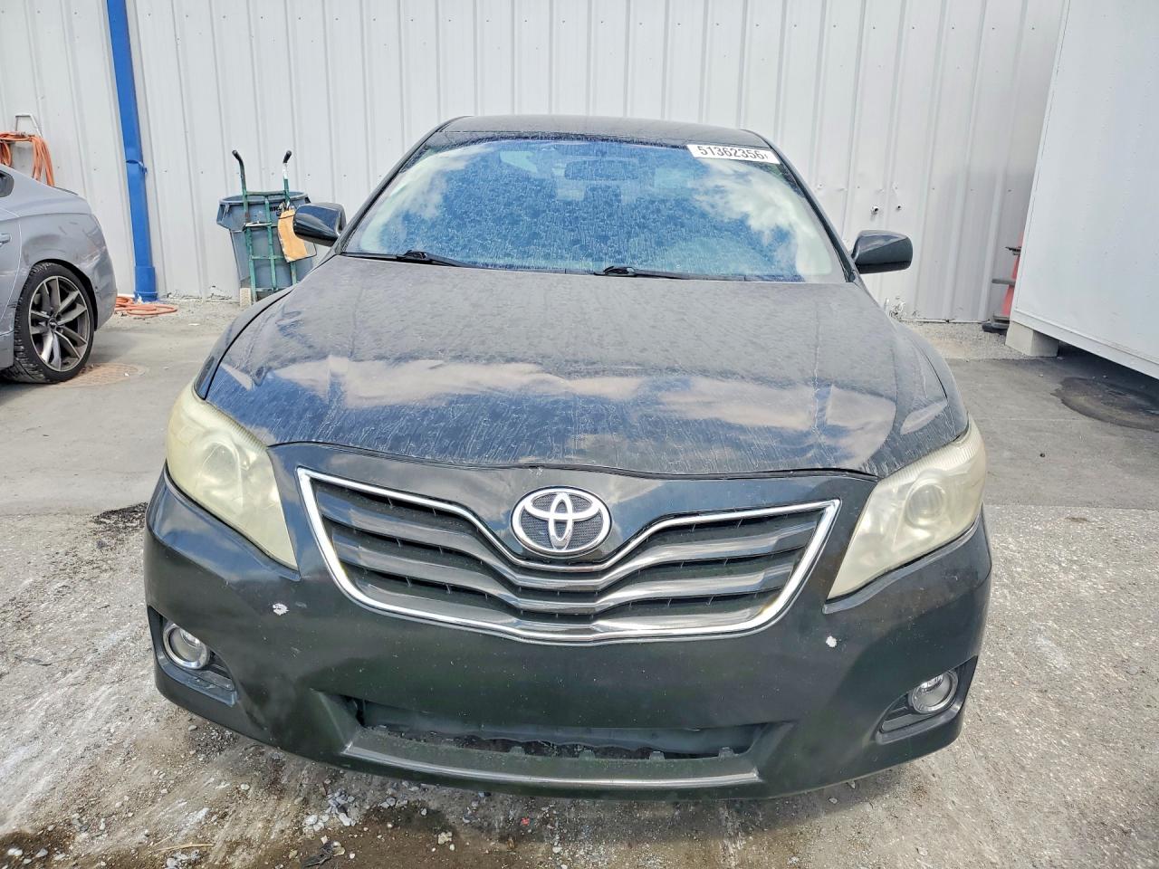 2011 TOYOTA CAMRY LE photo 13
