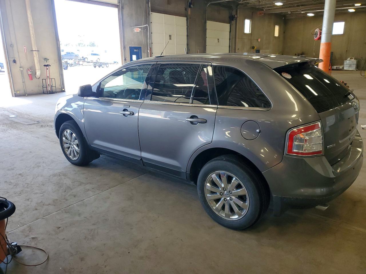2010 FORD EDGE LIMITED photo 3