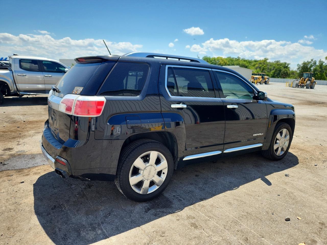 2015 GMC TERRAIN DENALI photo 5