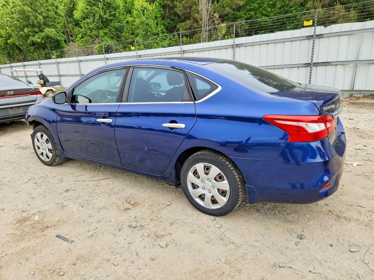 2016 NISSAN SENTRA S photo 4