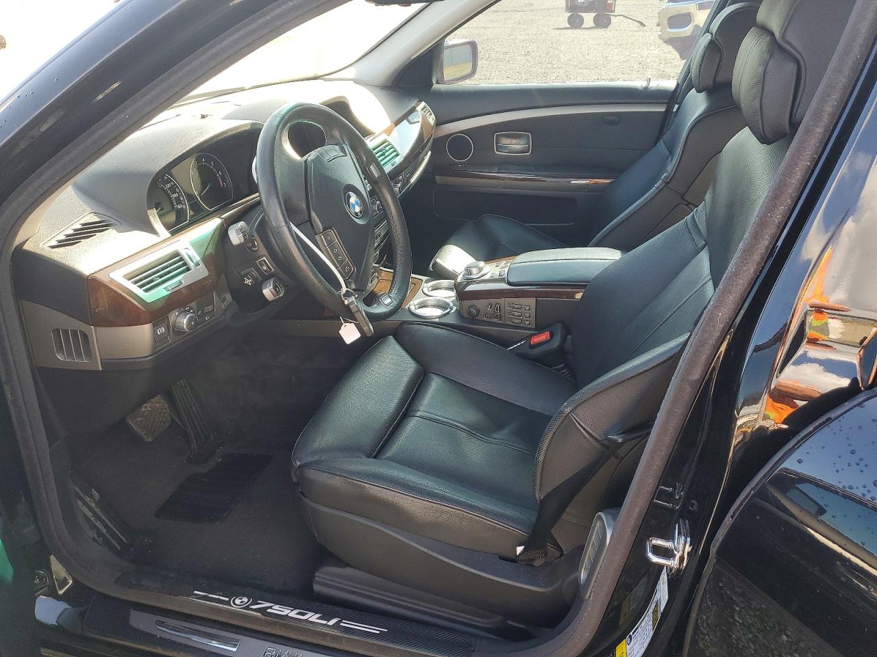 2007 BMW 750 photo 13
