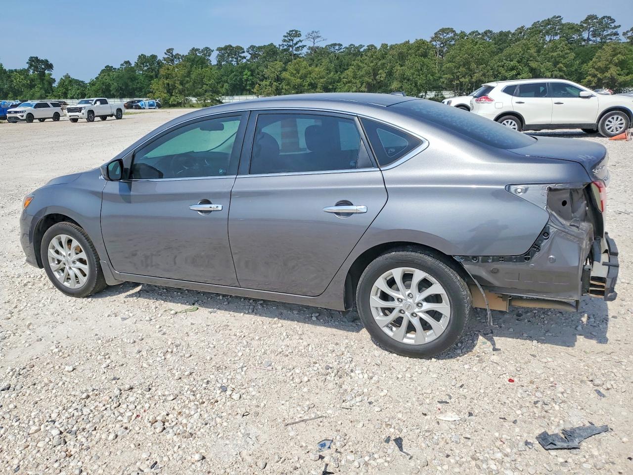 2019 NISSAN SENTRA SV photo 3