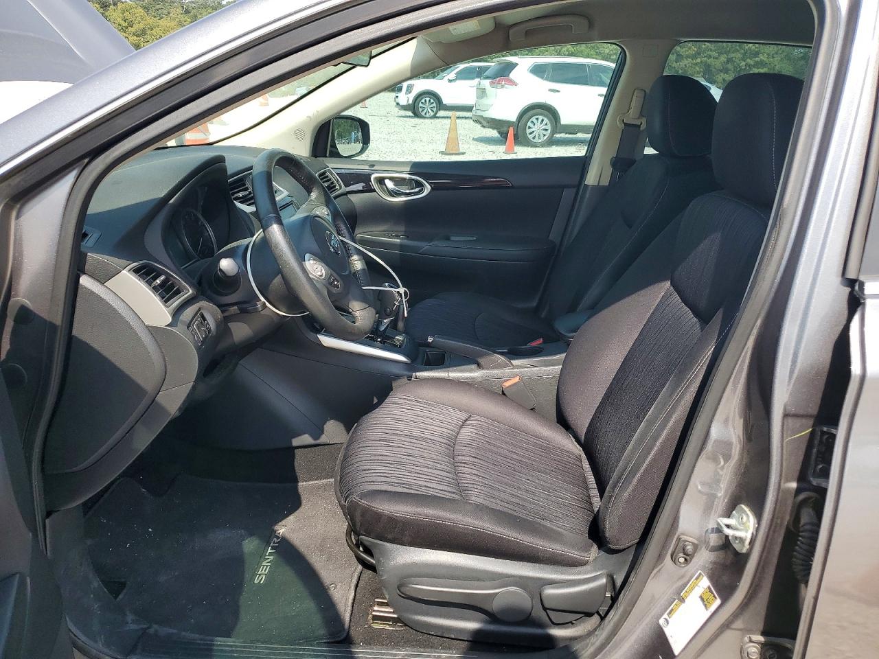 2019 NISSAN SENTRA SV photo 13