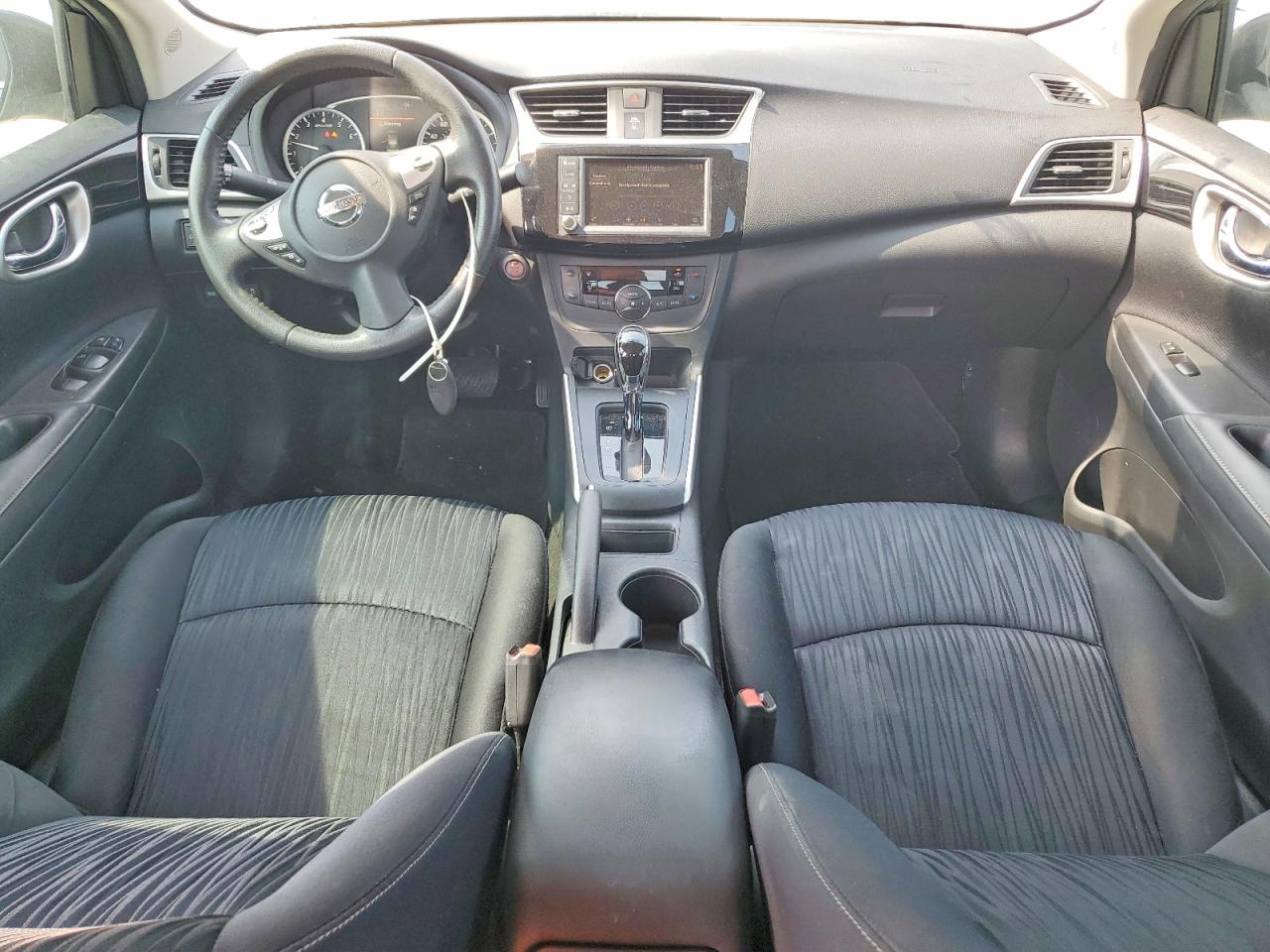 2019 NISSAN SENTRA SV photo 15