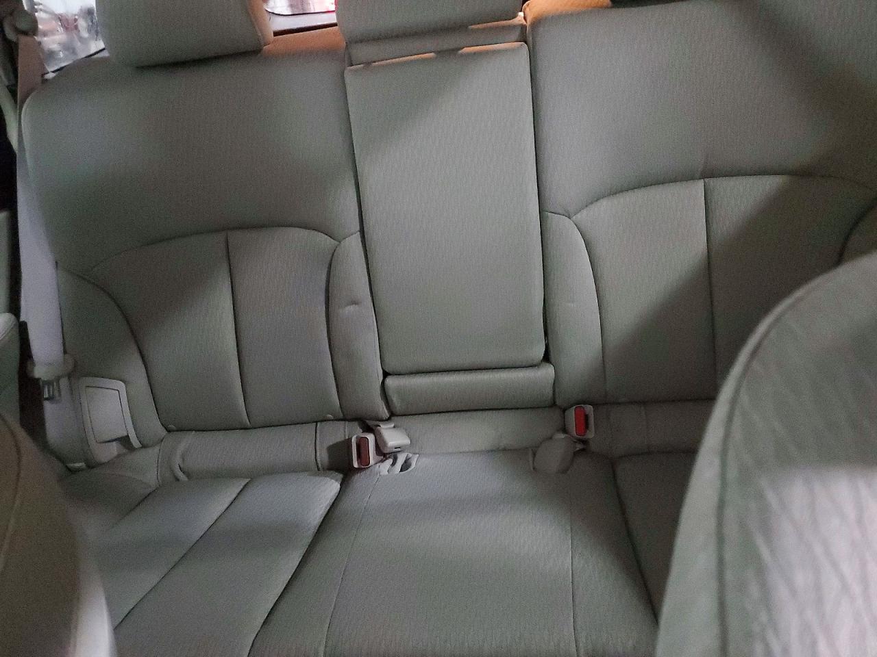 2010 SUBARU OUTBACK 2.5I PREMIUM photo 19