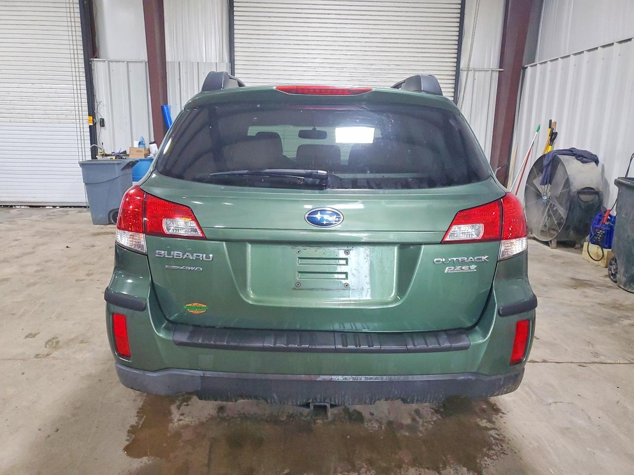 2010 SUBARU OUTBACK 2.5I PREMIUM photo 11