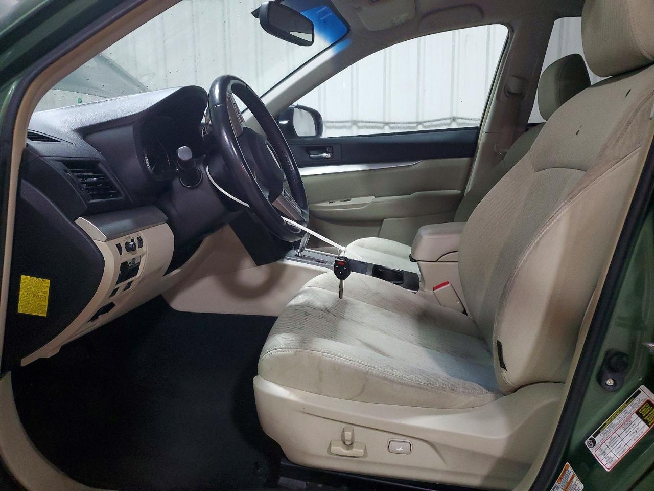 2010 SUBARU OUTBACK 2.5I PREMIUM photo 13