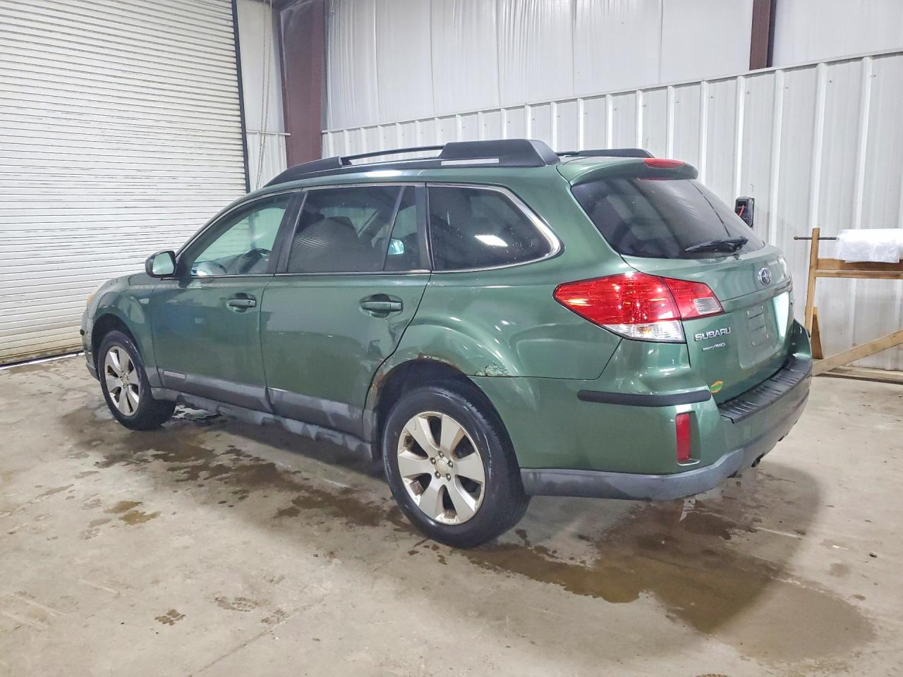 2010 SUBARU OUTBACK 2.5I PREMIUM photo 3