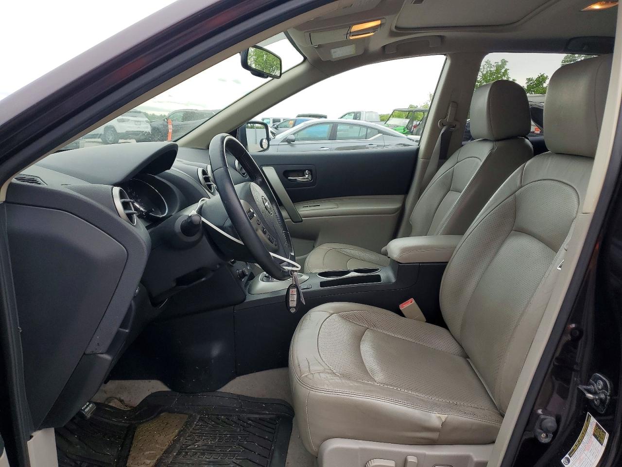 2011 NISSAN ROGUE S photo 13