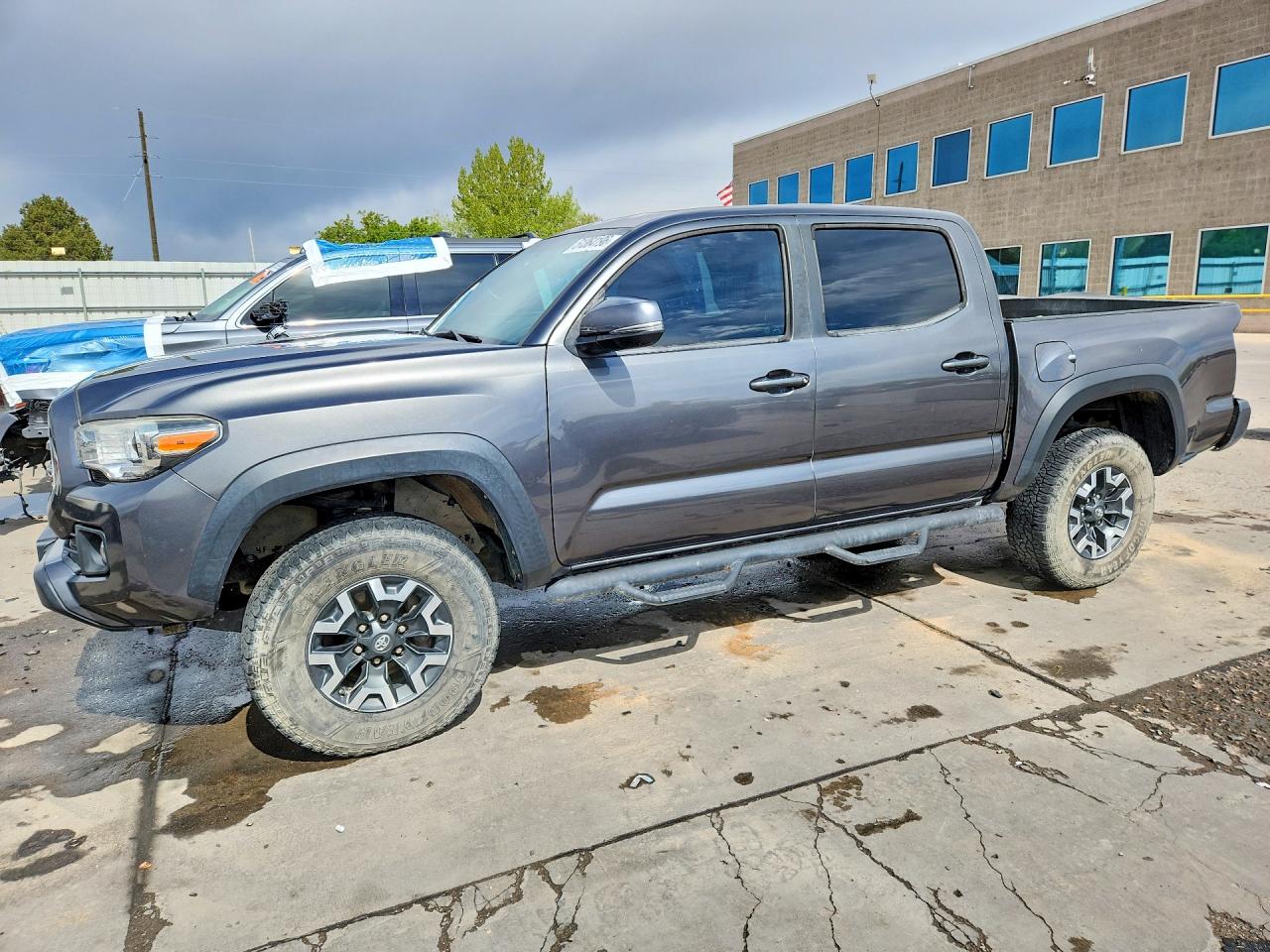 2017 TOYOTA TACOMA