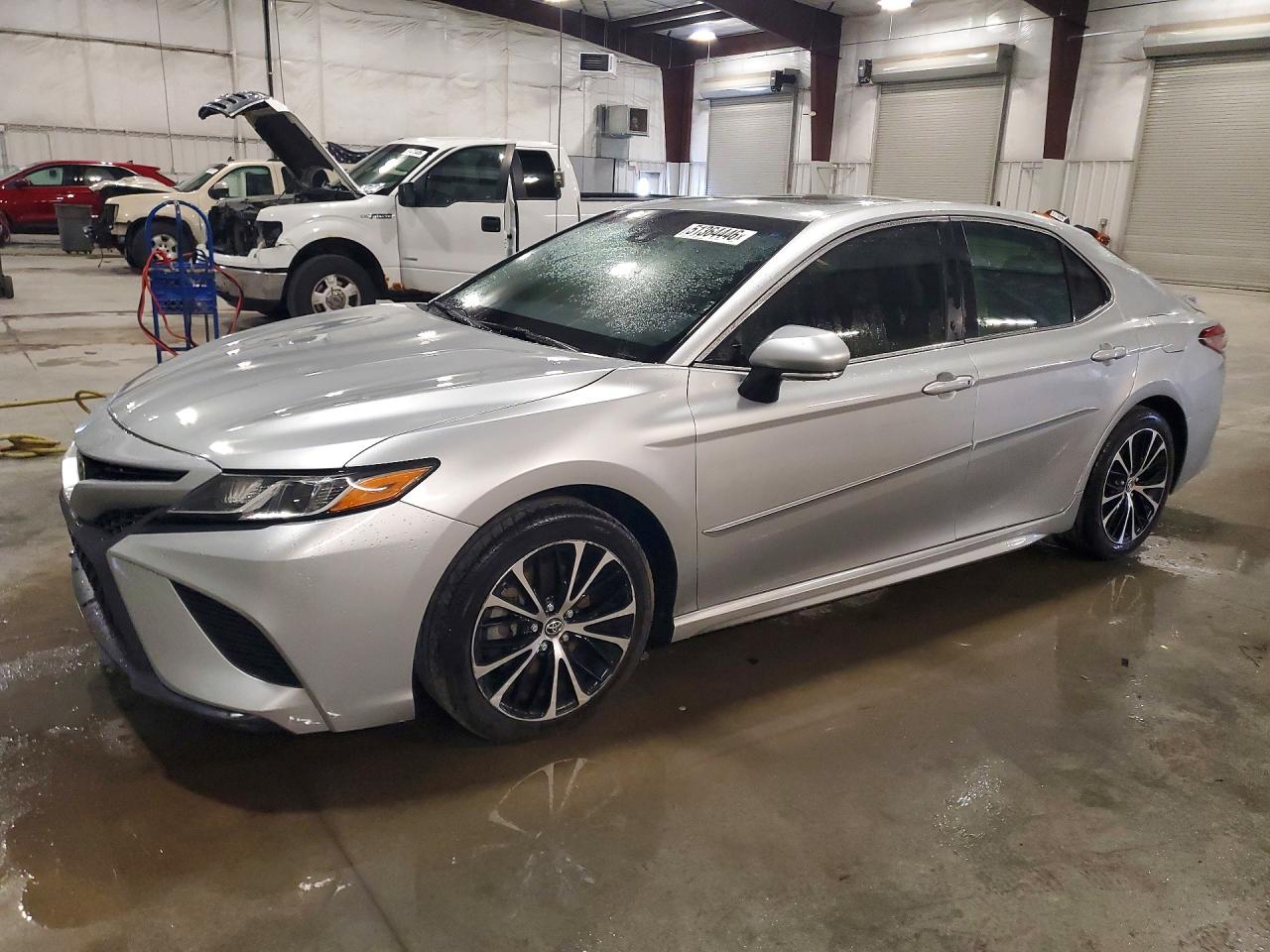 2018 TOYOTA CAMRY