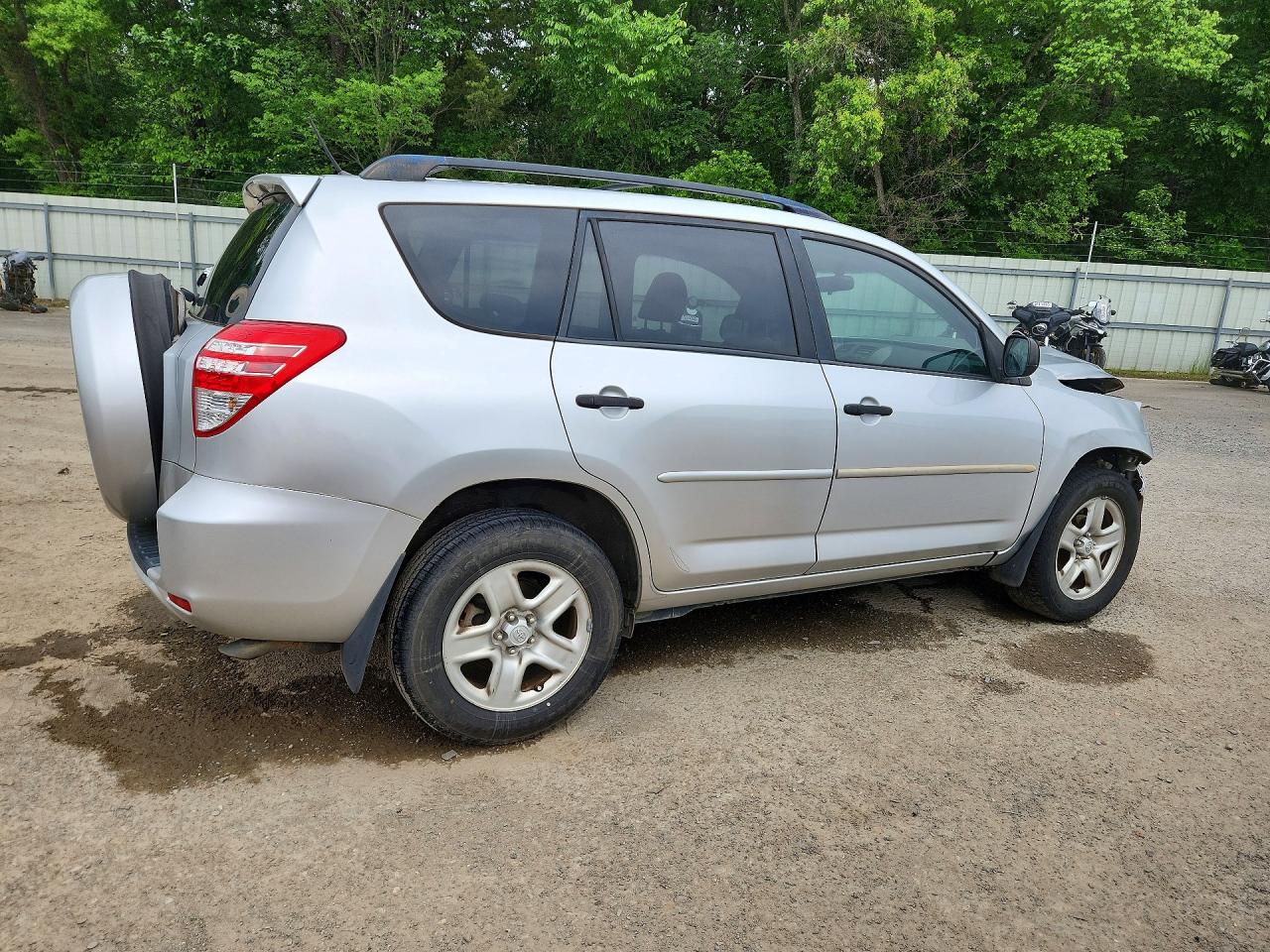 2011 TOYOTA RAV4 BASE photo 5