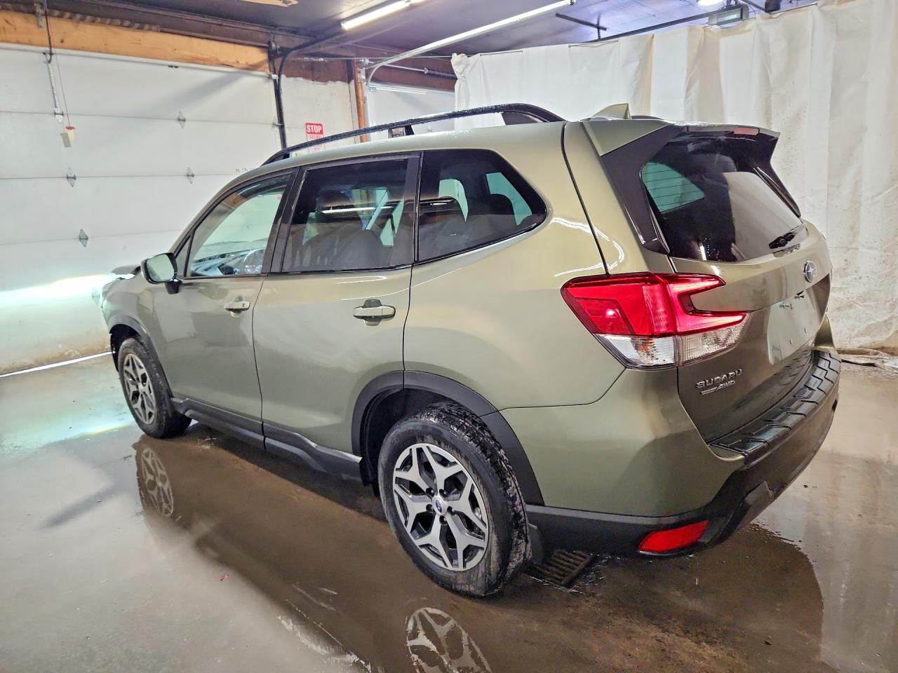 2021 SUBARU FORESTER PREMIUM photo 4