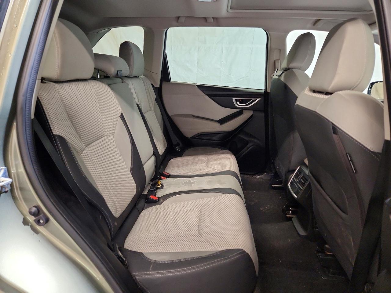 2021 SUBARU FORESTER PREMIUM photo 31