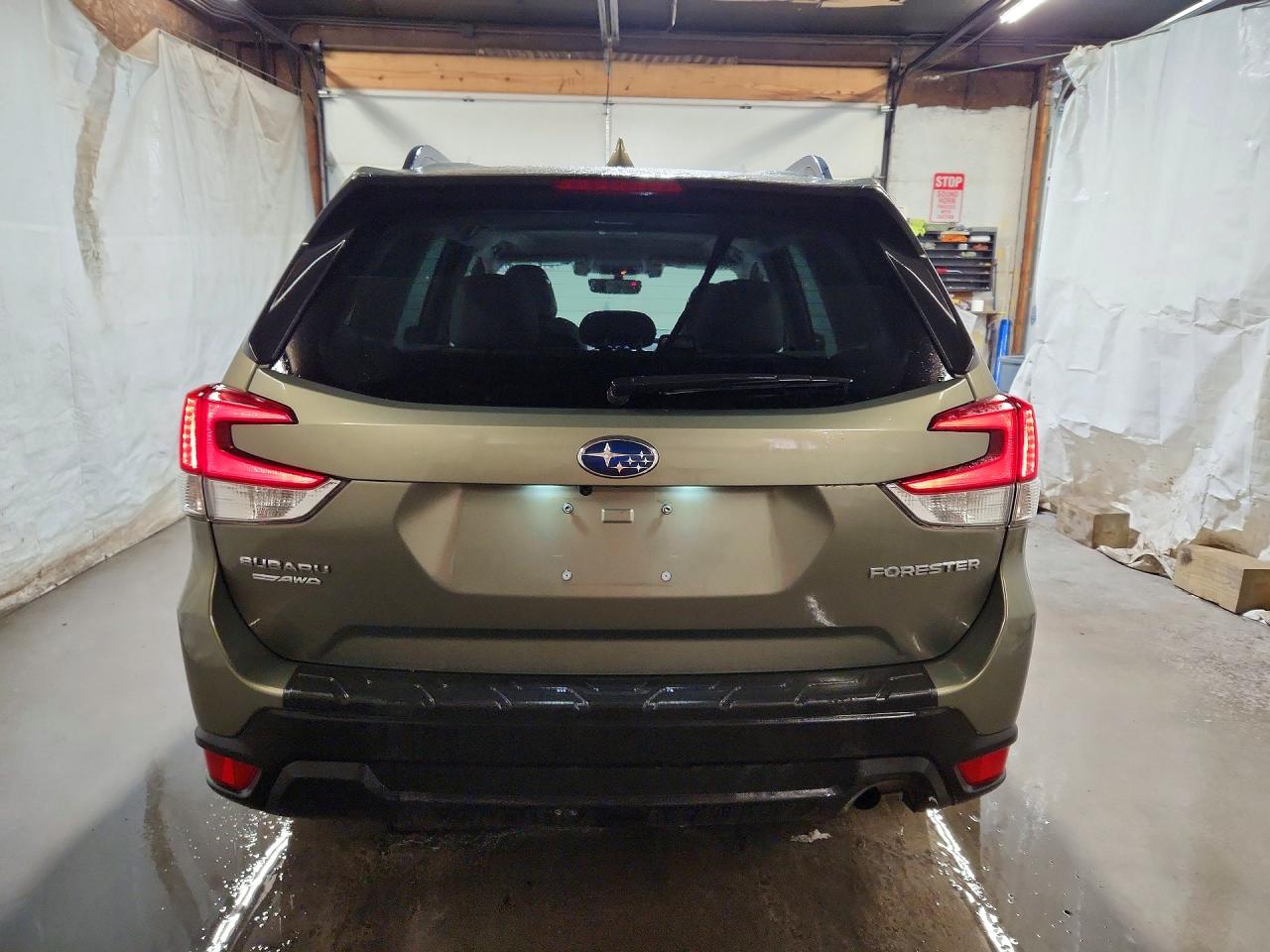 2021 SUBARU FORESTER PREMIUM photo 16