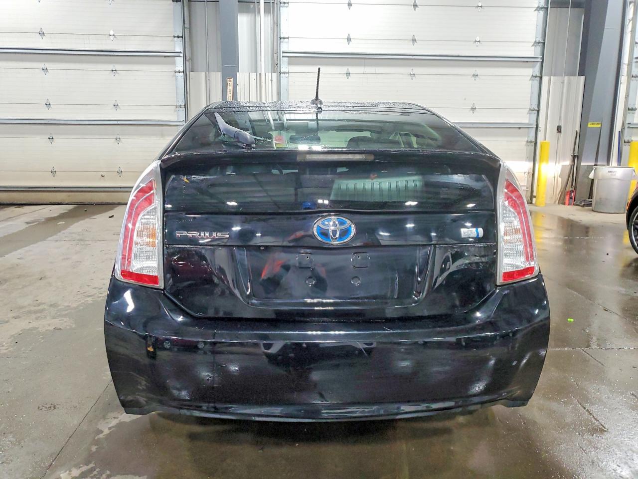 2014 TOYOTA PRIUS FOUR photo 11