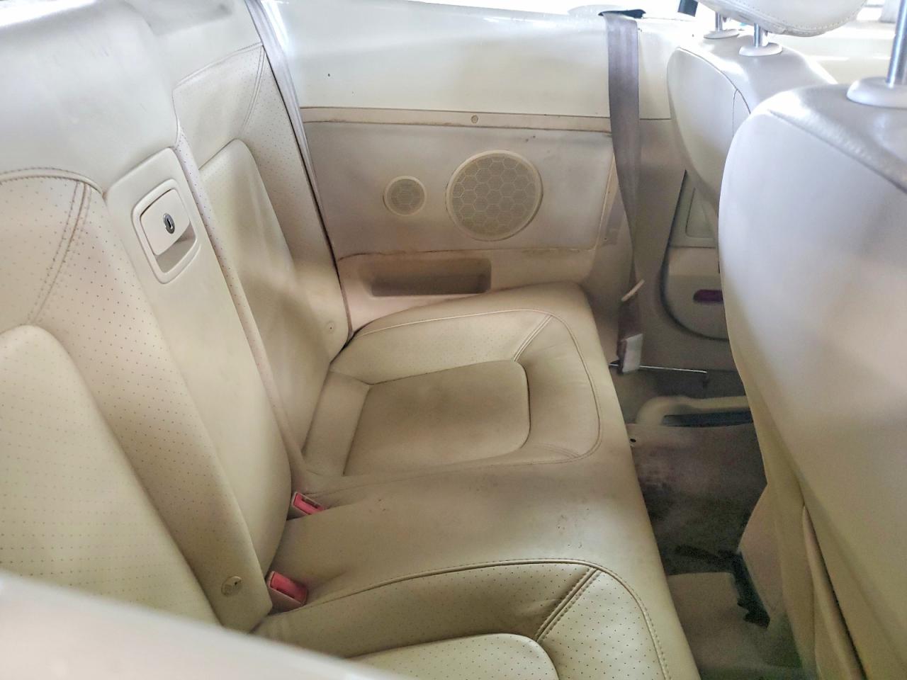 2004 VOLKSWAGEN NEW BEETLE GLS photo 19
