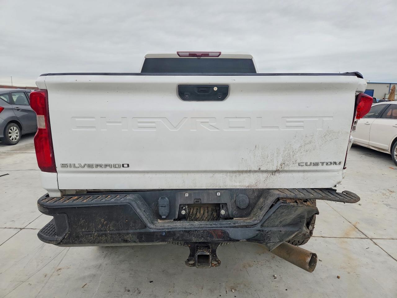 2021 CHEVROLET SILVERADO K2500 CUSTOM photo 11