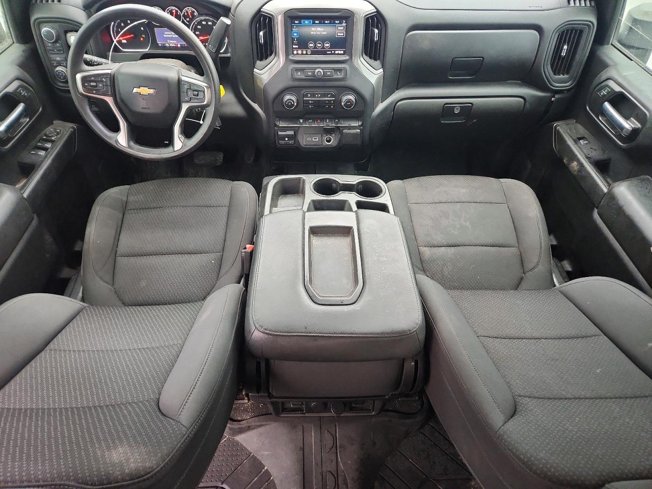 2021 CHEVROLET SILVERADO K2500 CUSTOM photo 15