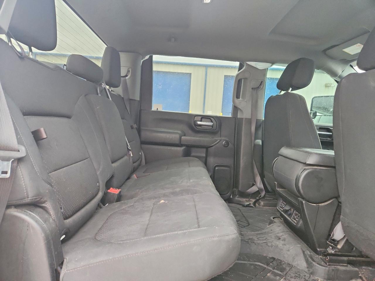 2021 CHEVROLET SILVERADO K2500 CUSTOM photo 19