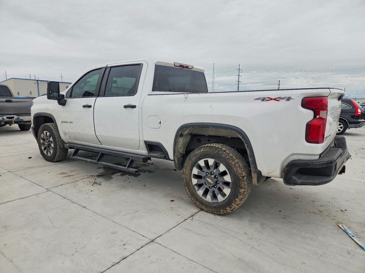 2021 CHEVROLET SILVERADO K2500 CUSTOM photo 3