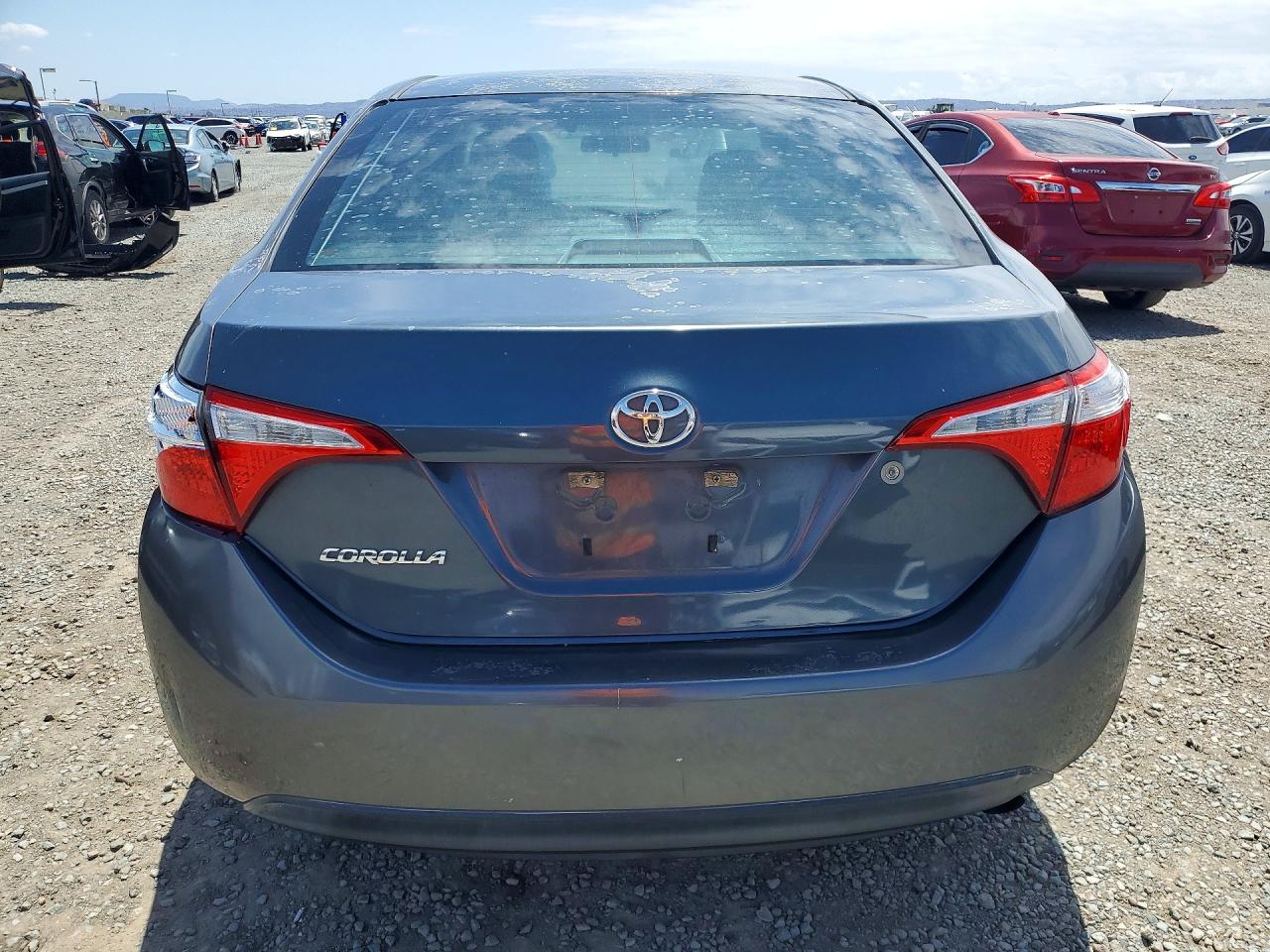 2015 TOYOTA COROLLA L photo 16