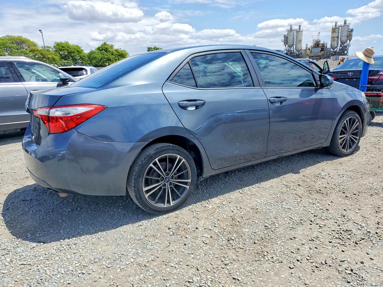 2015 TOYOTA COROLLA L photo 7
