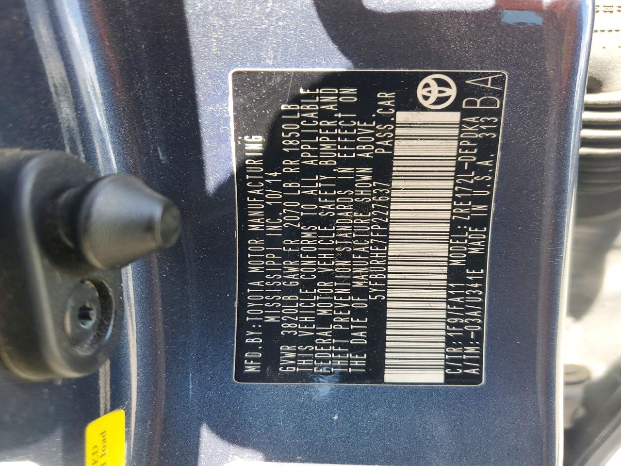 2015 TOYOTA COROLLA L photo 34