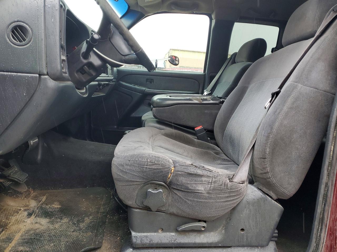 2002 CHEVROLET SILVERADO C1500 photo 13