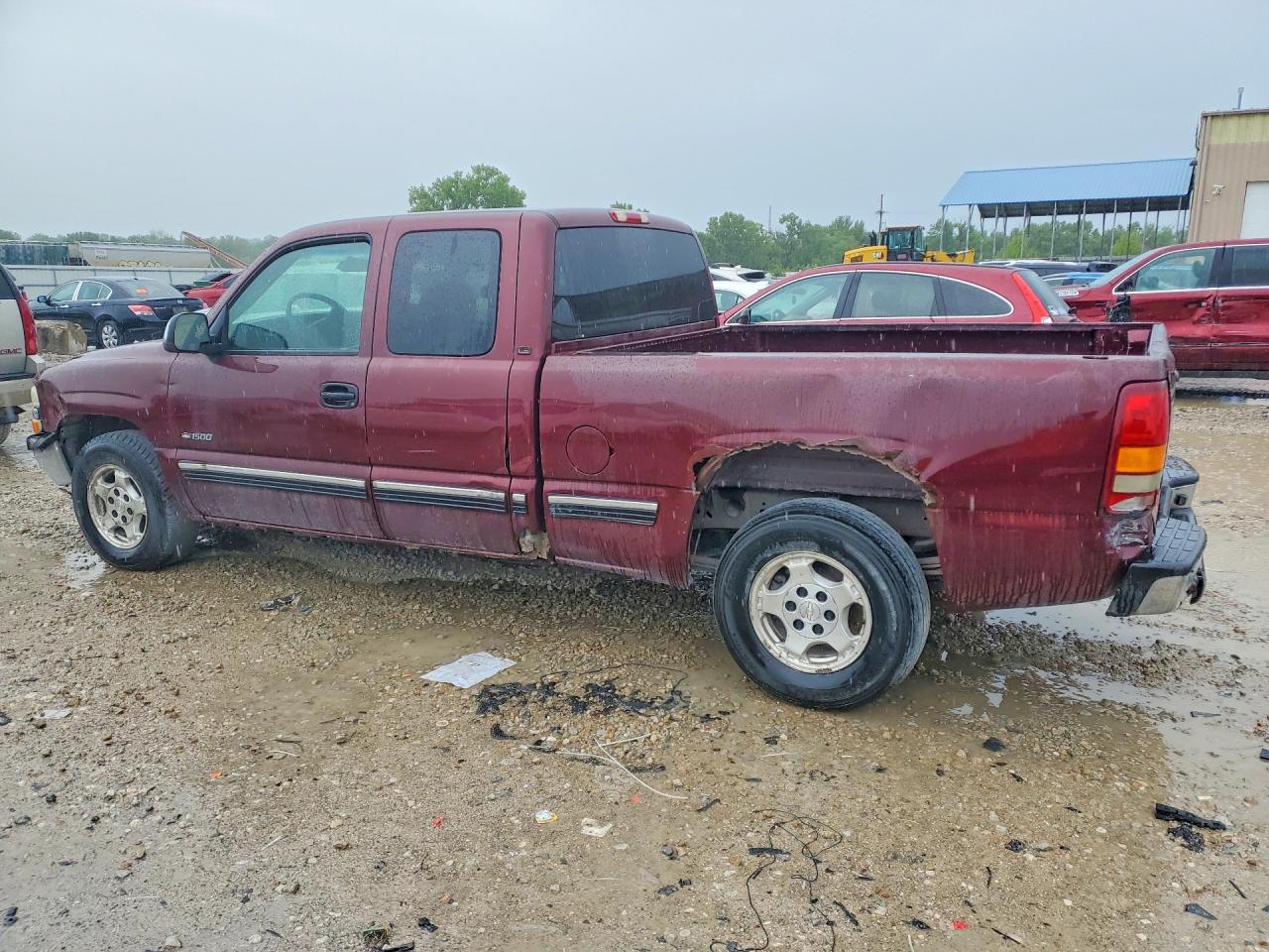 2002 CHEVROLET SILVERADO C1500 photo 3