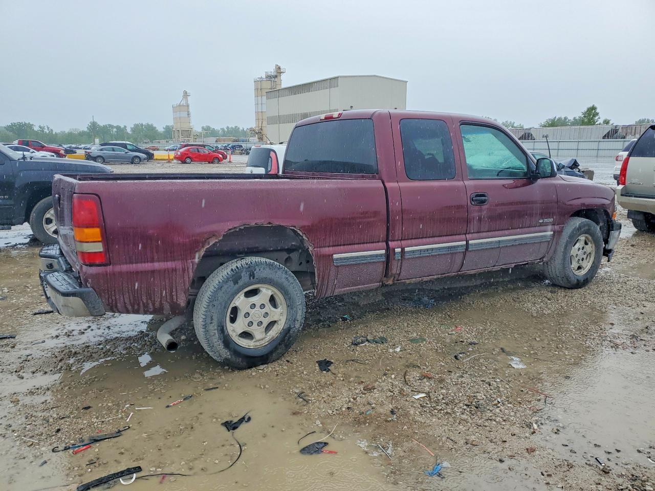 2002 CHEVROLET SILVERADO C1500 photo 5