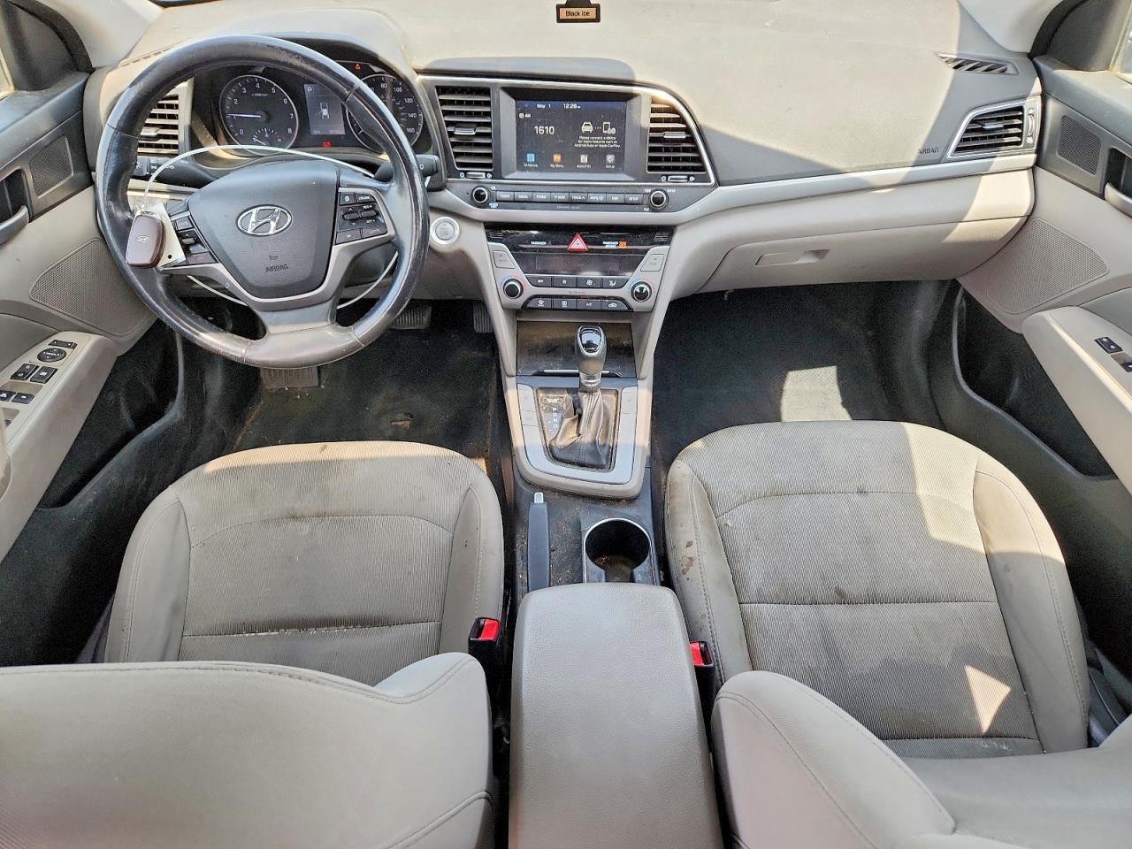 2018 HYUNDAI ELANTRA VALUE EDITION photo 22