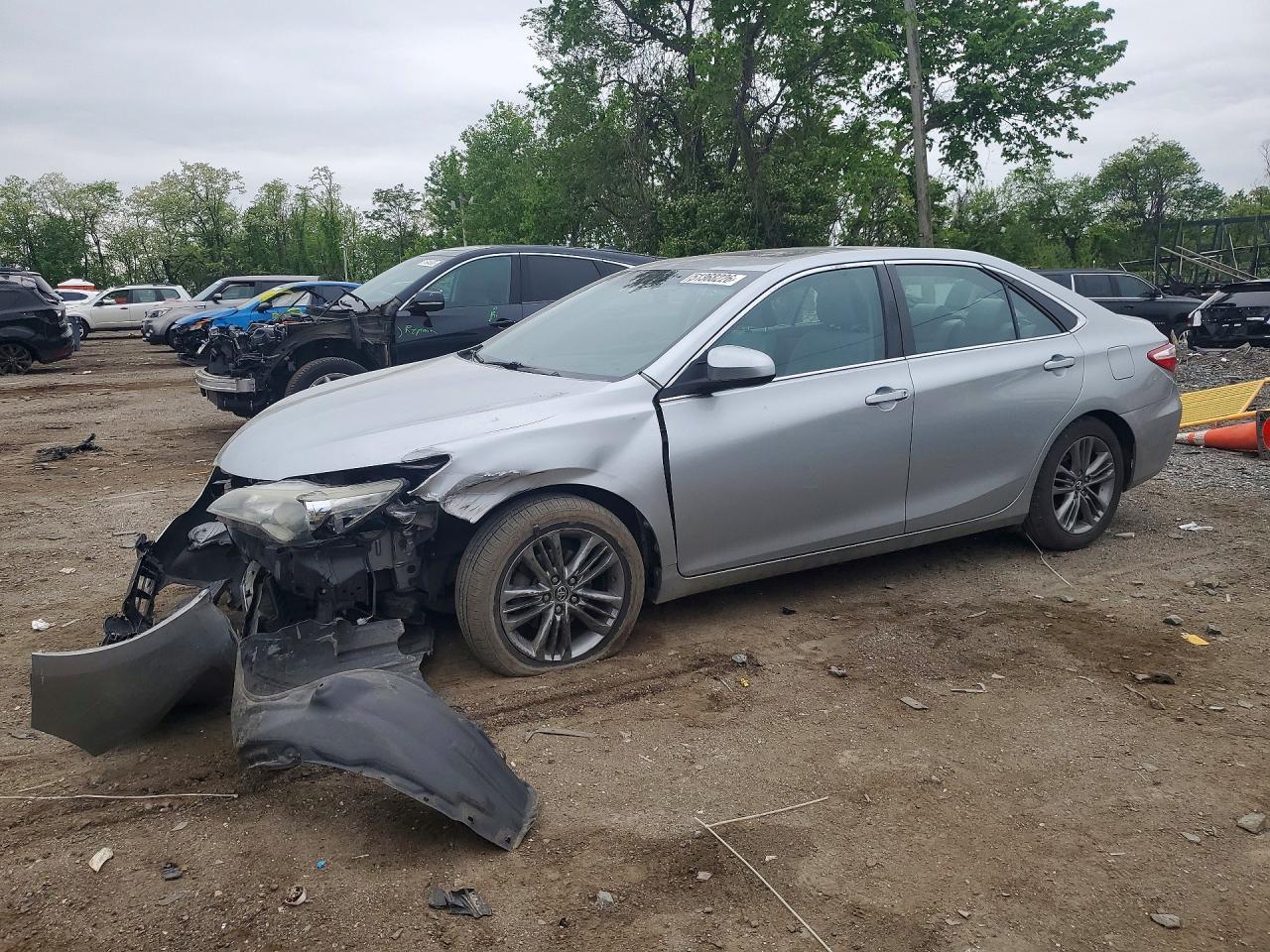 2016 TOYOTA CAMRY
