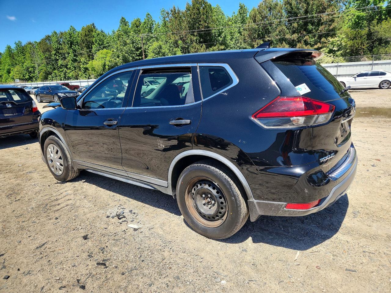 2018 NISSAN ROGUE S photo 4