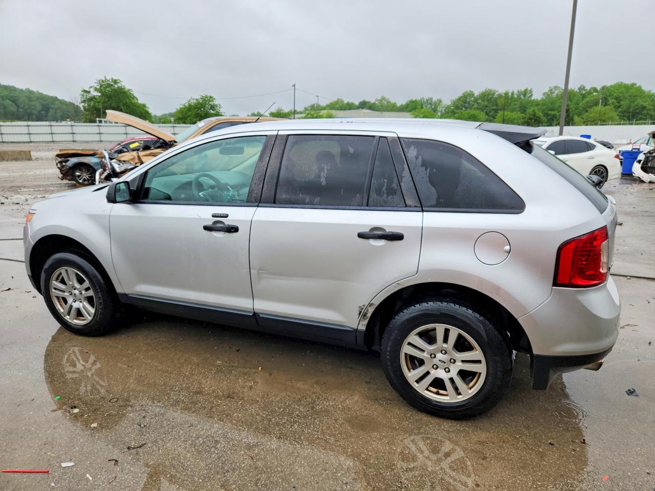 2011 FORD EDGE SE photo 4
