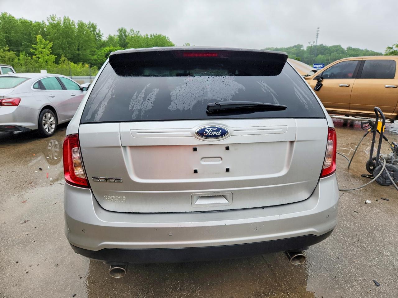 2011 FORD EDGE SE photo 16