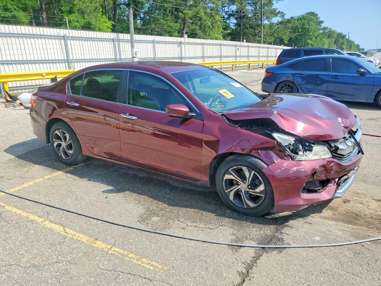 2016 HONDA ACCORD LX photo 4